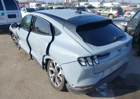 2024 Ford Mustang Mach-E Select z USA, uszkodzony, nr VIN 3FMTK1R48RMA23020